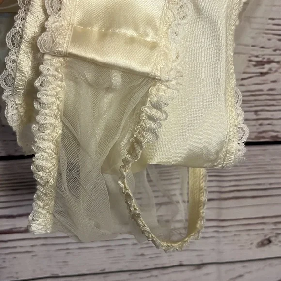 Ladies Malini lingerie - Picture 6 of 7